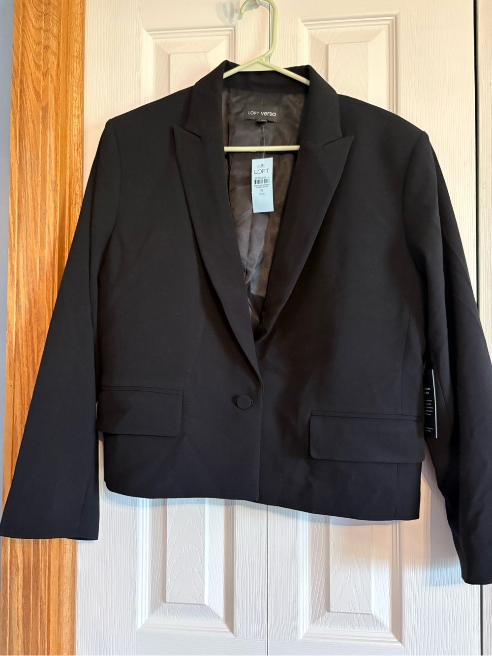 LOFT Black Single-Button Notch Lapel Blazer